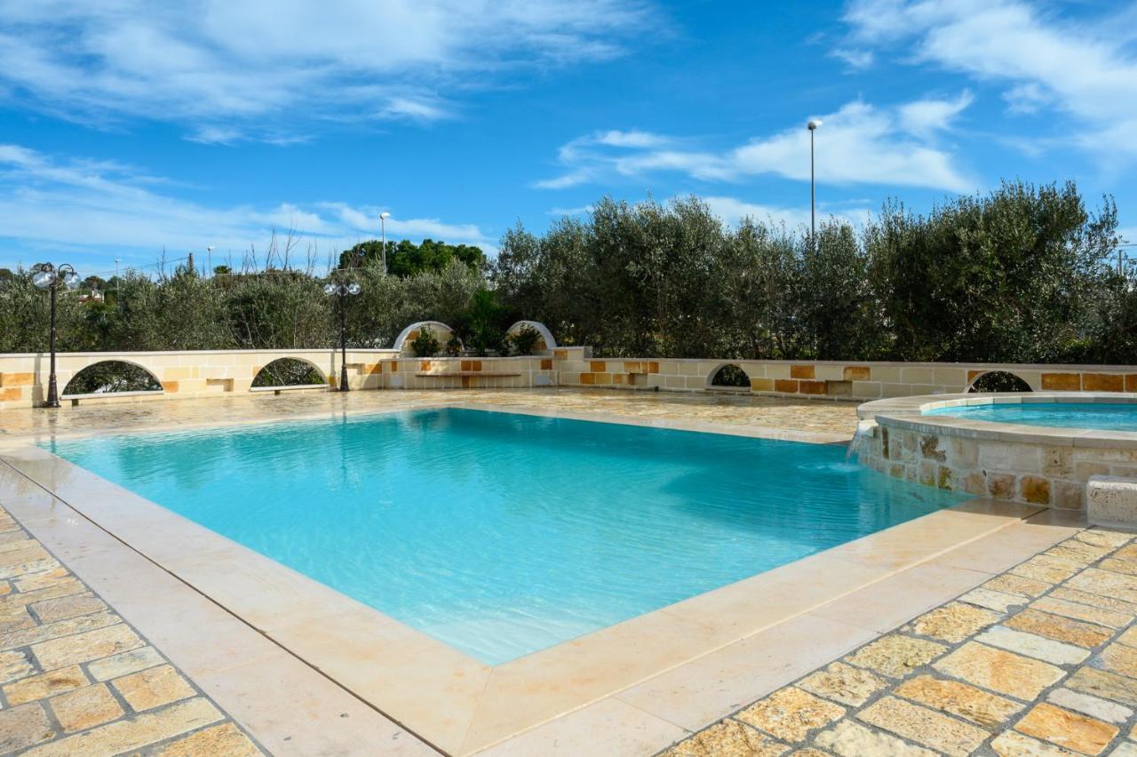 Appartamento Gardenia In Villa Mariella 오스투니 외부 사진